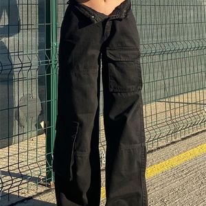 Dżinsy damskie Weekeep Low Rise Black Worbgy Pocket Posmatwork Prawa ładunkowa HARAJUKU Streetwear Denim Modna moda S 230403