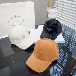 Inverno de malha gorro designer boné moda bonnet elegante outono chapéus para homens crânio ao ar livre mulheres cappelli viagem esqui preço por atacado boné de beisebol peludo