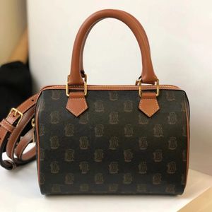 Moda tasarımcıları omuz çantaları lüks deri altı koltuk tote boston çanta triomphe debriyaj totes hobo cüzdan cüzdan pochette çapraz vücut çantaları çanta anahtar cüzdanlar