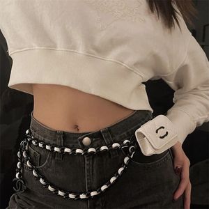 Kadınlar Lüks Zincir Kemer Mens Kemerleri Kadın Waistband Tasarımcı Zincirleri Mini Torba Harfleri ile Kemerler Toka Kemer Cintura P Fanny Pack Kişilik Belt Bandı