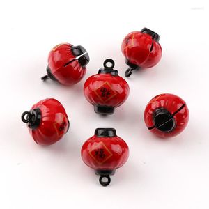 Julekorationer 2023 2st 22,5 mm 18mm Röd koppar Kinesisk års dag Lantern Open Bells Pendant Handmade Party DIY Hantverk Tillbehör