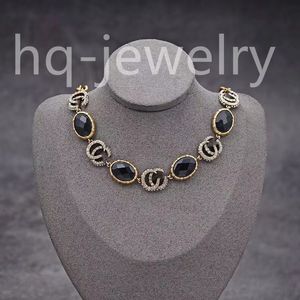 2023 Luxury Master Designs Pearl Necklace, fashionabla smycken för bröllopsfest Travel1236