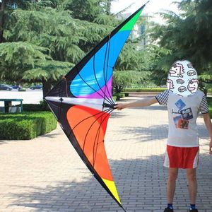 Kite Acessórios Esporte ao ar livre para adultos Power Stunt Kite Dual Line 1.8 / 2.4m Triângulo Kite Bons brinquedos voadores com alça e linha Sports Beach Q231104