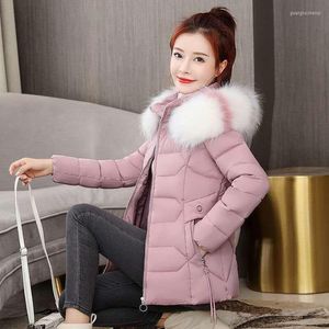女性のトレンチコート女性温かいゆるいゆるい厚い大きな毛皮の襟下のジャケット2023冬の韓国ファッションパーカコートショートコットン服