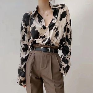 Blouses feminina Dayifun Cow Print Camisetas mulheres primavera e outono Roupas coreanas de moda chique de manga longa botão retro up streetwear