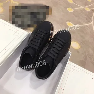 2023TOP NEW Womens Mens Mens Fashion and Style Associory Shoes Shoes Fashion Sneake Sports Shoods Men Women Trainers Sneakers