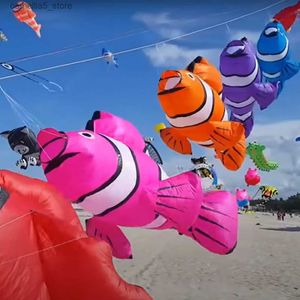 Kite Acessórios 3D 2.45M Sete cores Nimo Clownfish Pendurado Kite Outdoor Power Kite Guarda-chuva Pano À Prova D 'Água e Resistente a Rasgos Brinquedos Infláveis Q231104