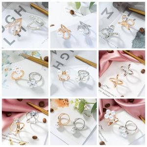 Scarves Fashion Scarf Buckle Clip Metal Brooches For Women Bow Shawl Buckles Luxury Crystal Pearl Brooch Jewelry Accesories 2023