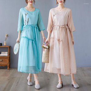 Casual Dresses Large Size Women's Clothing Chinese Style Literary Temperament Embroidery Loose Mid-Length Dress Retro Robes H2227