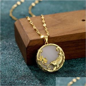 Pendant Necklaces Round 18K Gold Titanium Steel Necklace Chinese Style Lucky Fish Natural Jade Neckalce For Family Friends Drop Delive Dhtid