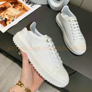 Top Designers Sneakers Basketball Shoes Casual Shoes Men Women Platform Sneakers Luxury Thick Laces Rubber antiskid shoes Leather Trainer sneakers