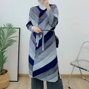 Women's Trench Coats Pleated 2023 Autumn Dress Printed Loose Large Size Outer Draped Cardigan Midi Coat