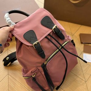 Hot Trend Rucksack Designer Bag Burb Alta Qualidade Track Canvas Ombros Mens Pack Mochila Sacos de Computador Totes Ao Ar Livre Bolsas Belt Strap Composite Packs