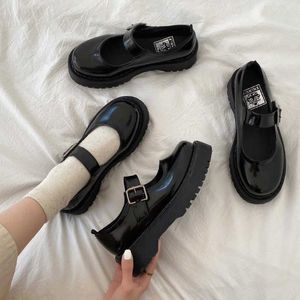 Scarpe eleganti Taglie forti 43 44 Harajuku Lolita Donna giapponese E Girl Chunky Platform Costume cosplay Studente Mary Jane Scarpa nera LN23 230404