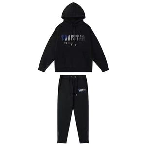 Tracksuit Mens Trapstar Tracksuits Hoodie Hoodie Hoodie ثنائية ثلاثية الطباعة ثلاثية الحرف الديكور السميك أوروبا كرة القدم الأمريكية لكرة السلة هوديز الذكور