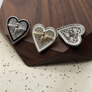 Cute Heart Diy Sewing Button for Shirt Coat Sweater Metal Bee Buttons 11/15/18/20/23mm