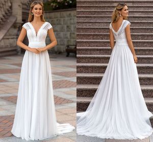 2023 New Lace Boho Wedding Dress Beach V Neckline Ivory Back Out Tulle Bridal Gowns Cap Sleeves Sweep Train Robe De Mariee
