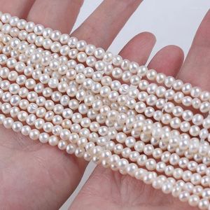 Catene all'ingrosso filo di perle d'acqua dolce naturali a forma di patata bianca da 4-4,5 mm per la creazione di gioielli