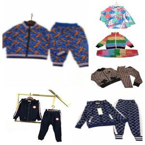 Autunno e inverno nuovo classico marchio di moda design di giunzione cerniera in due pezzi cappotto per bambini da uomo e da donna set in due pezzi taglia 90-160 cm G02