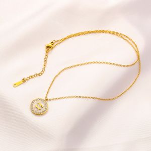 Lyxvarumärkesdesigner bokstav halsband 18k guldpläterad kristall rostfritt stål choker hänge aldrig blekning kedje smycken