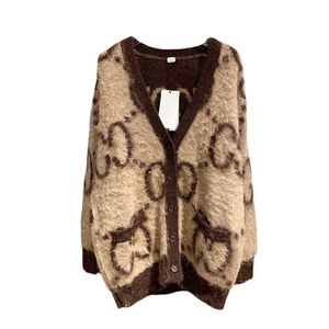 Fashion Designer Women's Sweater 2023 Winter P Knitted Woolen Sweater Women's Versatile Casual Cardigan Personalized Party Clothing Warm and Sexy Girls' Clothing
