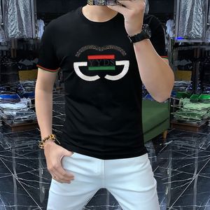 2023 Summer Mens Designer t Shirt عرضة رجل كبير الحجم تيز الترترات الساخنة الحفر الأكمام القصيرة من أعلى بيع الرجال المتضخمون الحجوزون بالهيب هوب ملابس الشارع