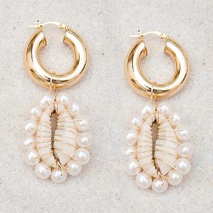 Dangle Brincos TAZIA OCEANA Verão Praia Jóias Mão Wired Cowrie Shell Eliou Bohemian Boho Pérolas de Água Doce Mulheres Banhado A Ouro Hoop