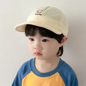 Czapki z grosze dla dzieci dla dzieci miękka brzeg brzegowa czapka baseballowa prosta moda uśmiech cienki i oddychający Słońce Toddlery 1-5 Y Snapback
