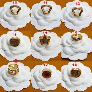 Combination style Designed Wedding Rings Banshee Medusa Profile Portrait Women Men Crystal Enamel signet Ring Designer Jewelry Festive Party Gifts XZUHE X1