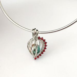 Charm-Armband, Januar-Geburtstagsstein, leicht zu tragen, sechseckiges Armband mit rotem Zirkon-Medaillon und 8-mm-Perlenarmreif in magischer Farbe