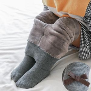 Footies Kleinkind Mädchen Winter Baumwolle Strumpfhosen Kinder Thermische Dicke Samt Warme Kind Niedliche Hosen Geboren Säugling Baby Schleife Prinzessin Strumpfhosen