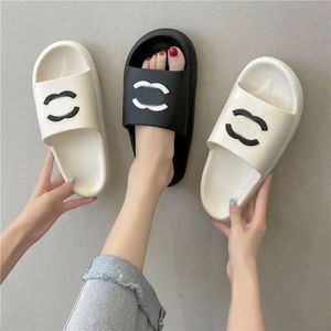 Designer Channel Slipper Pool Beach Woman Mens New Europe And America Women Man Lovers Soft Bottom Antiskid Cool Summer h Slippers Luxe Shoes