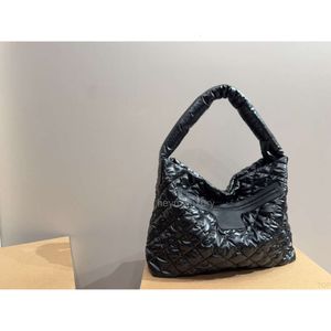 Дизайнерская сумка 2023 Chaneles с квадратной этикеткой под мышками, хлопковое пальто, модная космическая серия, портативная сумка через плечо S
