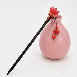 Haarspangen im chinesischen Stil, Hanfu, antike rote Blume, Haarnadel aus Holz, modische Ein-Wort-Klassiker-Accessoires
