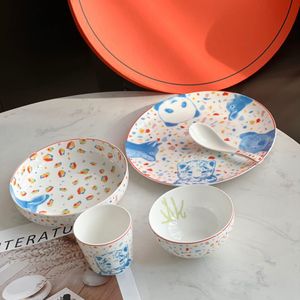 Luxury designer cartoon children's dinnerware sets Include 2 dishes 2 plates and 2 Cups with high quality material 6 pieces for 1 set and gift box Christmas gift