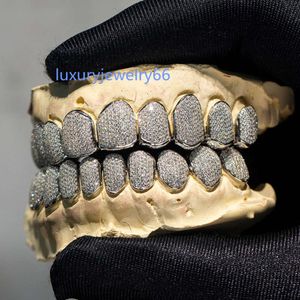 Venda quente de dentes feitos sob medida Sterling VVS Diamond Moissanite Mens Iced Out Grillz