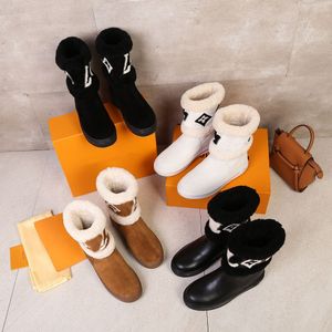 High Quality Thicken Fur Flat Snow Boots Woman Winter Shoes Genuine Leather Faux Suede Platform Ankle Boots Women Anti Slip Thick Sole Cotton-Padded Shoes