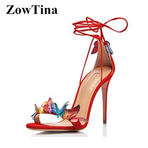 Sandalet 2023 Moda Kadın Ayak Bileği Kayışı Kırmızı Gelin Yaz Düğün Ayakkabı Kelebek Dekor Yüksek Topuklu Balo Pompaları Altın Sandalias1