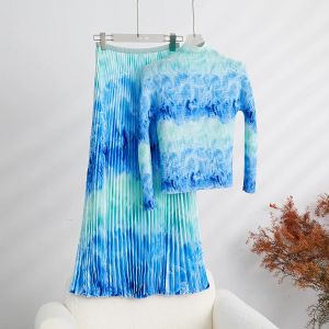 Two Piece Dress Runway 2 Piece Set Women Outfits Spring Autumn Miyake Pleated Long Sleeve Blue Printed Tops With Elastic Long Kirt Suits 2024