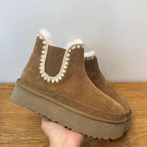 Moda feminina botas de neve grossas sapatos altos de lã estilo esportes ao ar livre integração de pele de lã Tasman Tazz Chestnut Sand Mustard shoes_0526