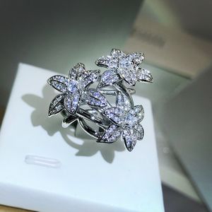 Celebridades Flower Diamond Ring 925 Sterling Silver Engagement Banding Banding para mulheres PRIDAL PRIDA PROMECIME