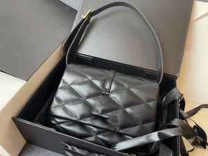 Mody crossbody torebka dla kobiet kołdry diamentowej ditowe metalowe metalowe logo torba klasyczna designerska skóra regulowana pasek na ramię oryginalny materiał luksusowy torba