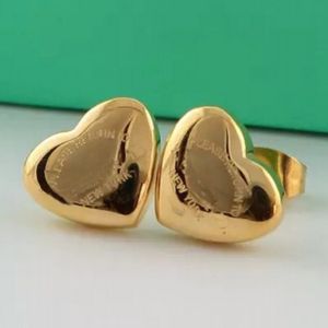 Top orecchini orecchini di design per donne orecchino di lusso orecchino stile classico S925 argento sterling dolce cuore orecchini di marca orecchini carini gioielli