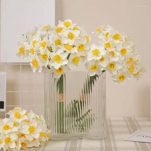 Flores decorativas 6 unidades / grupo branco artificial narciso buquê de flores para casa jardim decoração de mesa floral festa de casamento nupcial falso