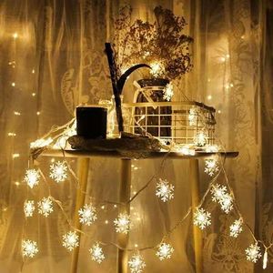 Decorazioni natalizie LED Fiocco di neve Luci della corda dell'albero Decorazione Piccole lanterne Vacanza appesa Layout lampeggiante