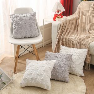 Christmas Pillow Case Covers Soft Plush Faux Fur Snowflake Decorative Throw Pillows Pillowcases for Couch Sofa Holiday Festivals Winter Home Decor 1223990