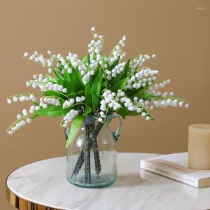 Flores decorativas Lírio de flor artificial branco do vale Fake for Home Table Wedding Decoration Bouquet Bouquet PO Apertos