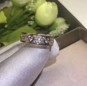 Full Diamond Titanium Steel Silver Love Ring Men and Women Rose Gold Rings for Lovers Par Jewelry Gift555