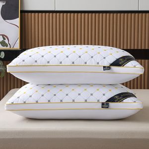 Pillow Hilton el Pillow Core Soft and Comfortable Sleep Adult Home Care Pillow Cover White Size 48 * 74CM 230406