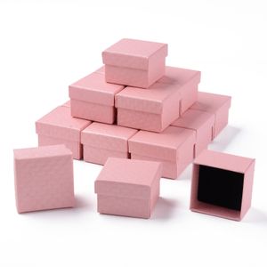 Obserwuj skrzynki Pudełka 24PCS Kwadratowe pudełka pierścieniowe biżuterii Organizator Przechowywanie Pudełka Papier papierowy kontener opakowania z gąbką 5x5x3,5 cm 230404